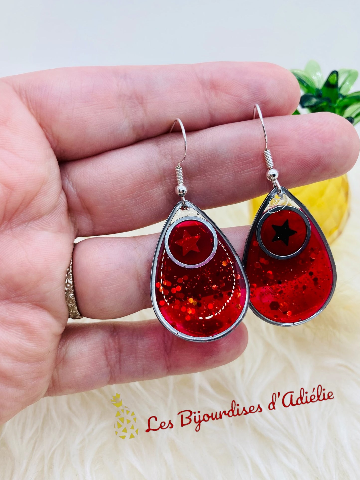 NORA - Création Boucles d’oreilles (rouge)