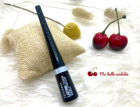 Eye liner pinceau waterproof D’Donna